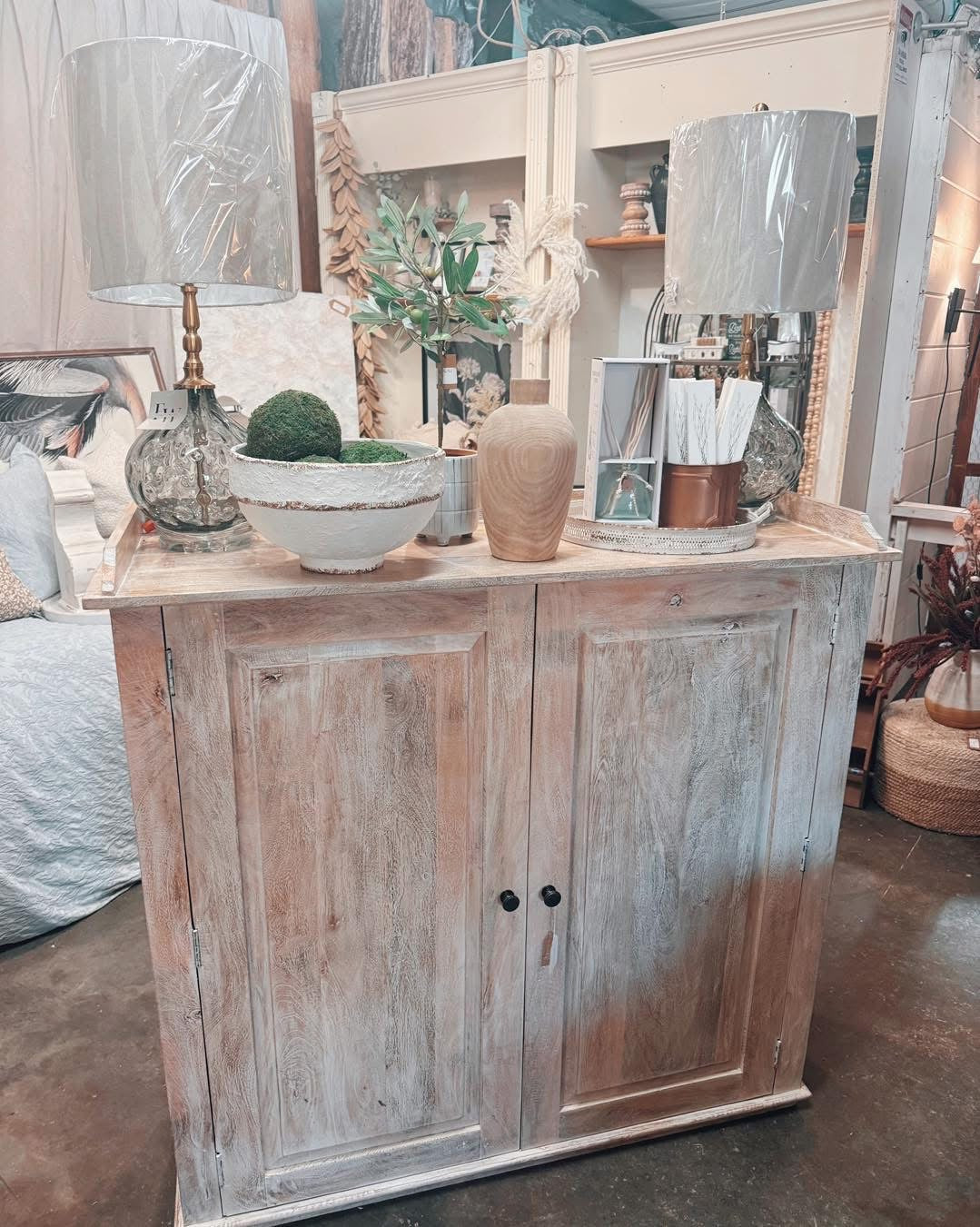 Carson Cabinet ***LOCAL PICKUP ONLY***