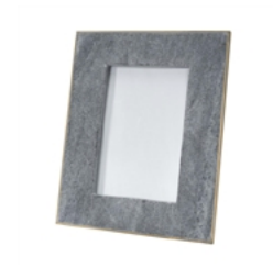 Picture Frame Large. Fits 7” X 5”