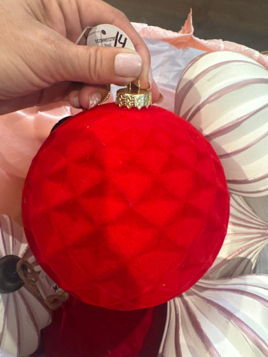 6” Diamond Felt Orn