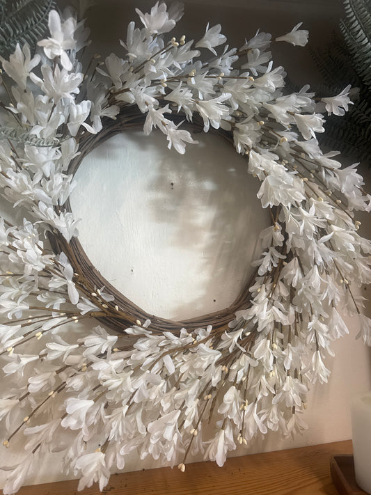 White Floral Wreath