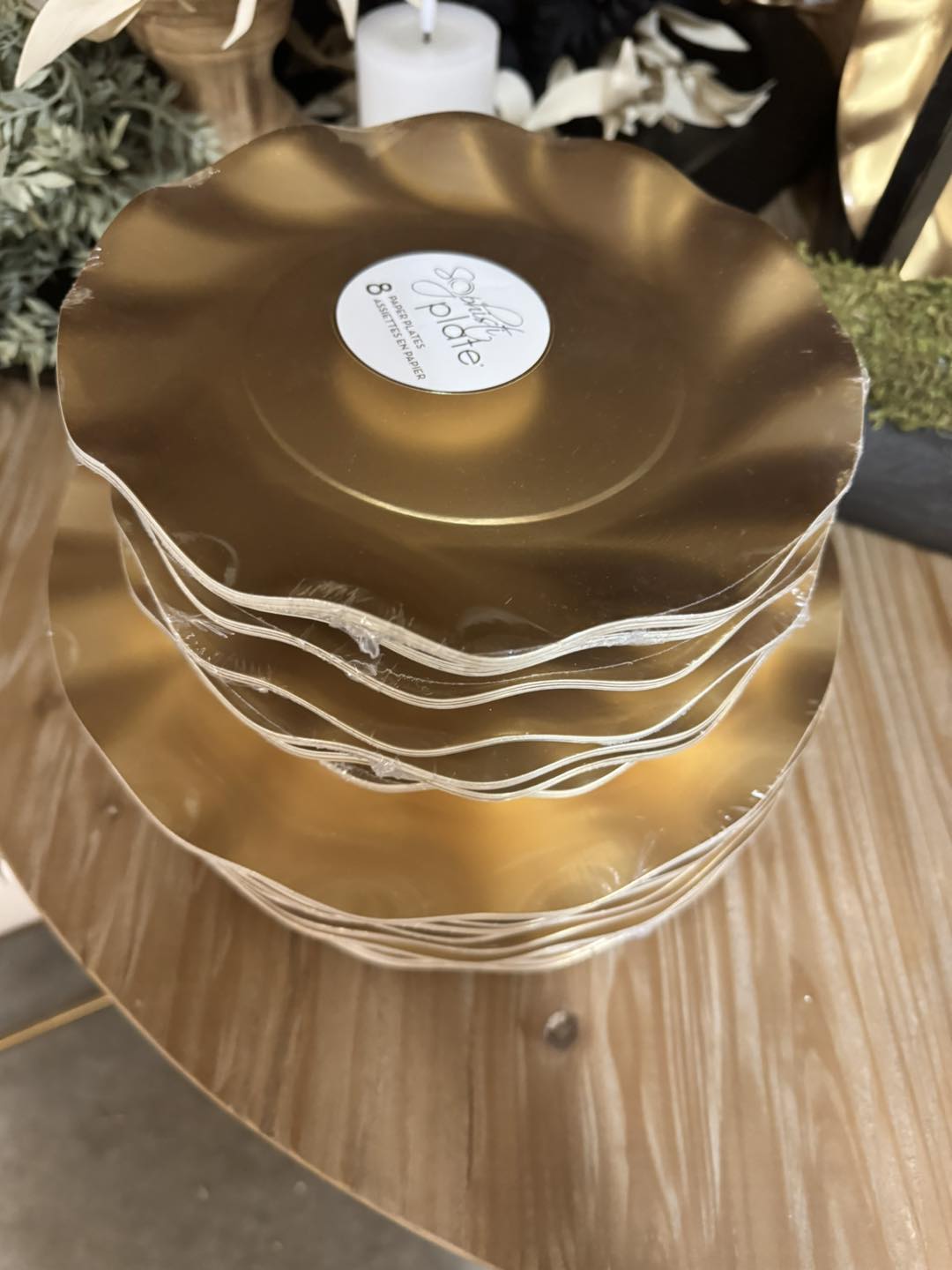 Satin Gold Wavy Paper Plates 8pk