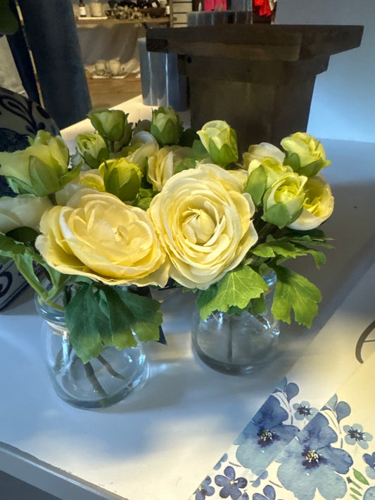 Ranunculus in Glass