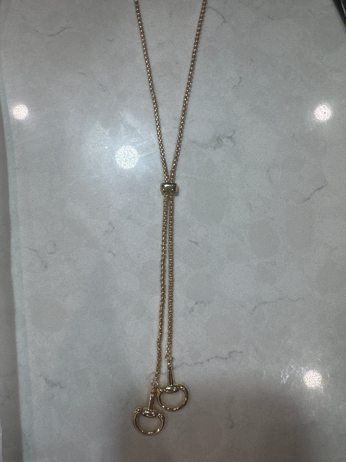 Horsebit Pull Chain