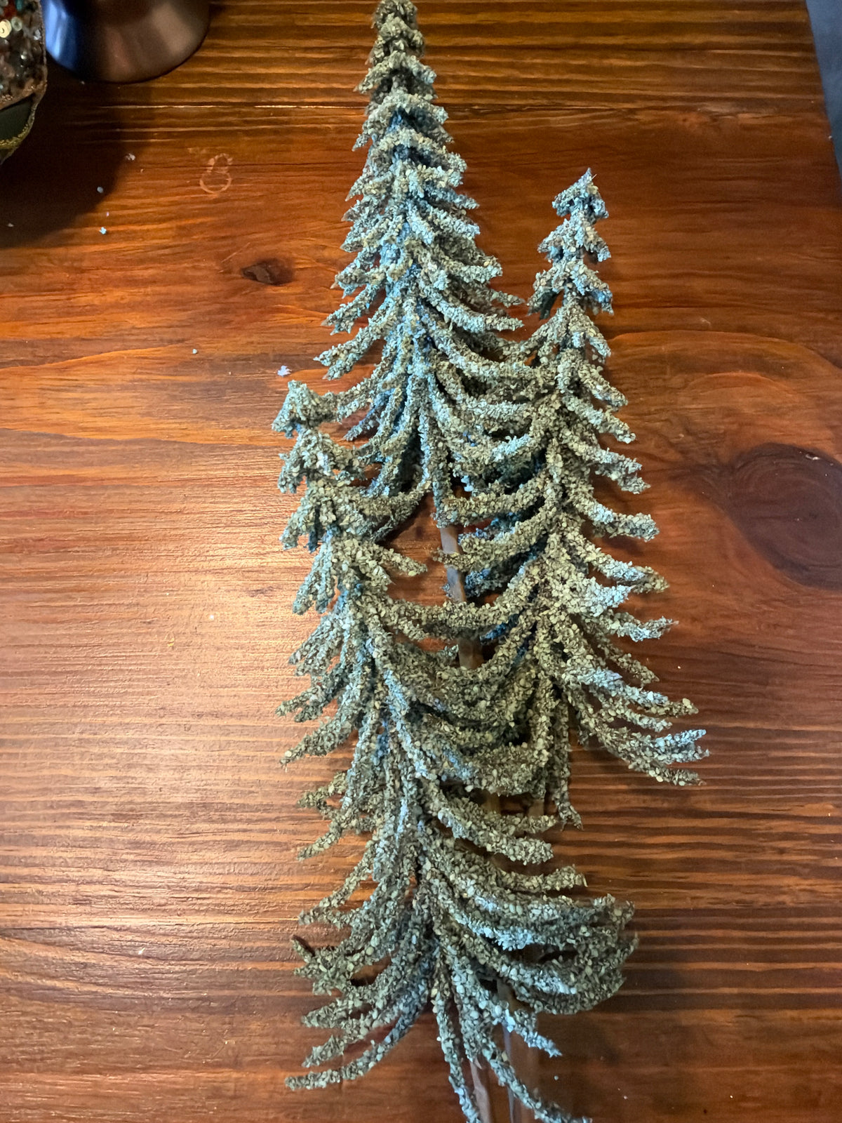 Powdered Pine Pick