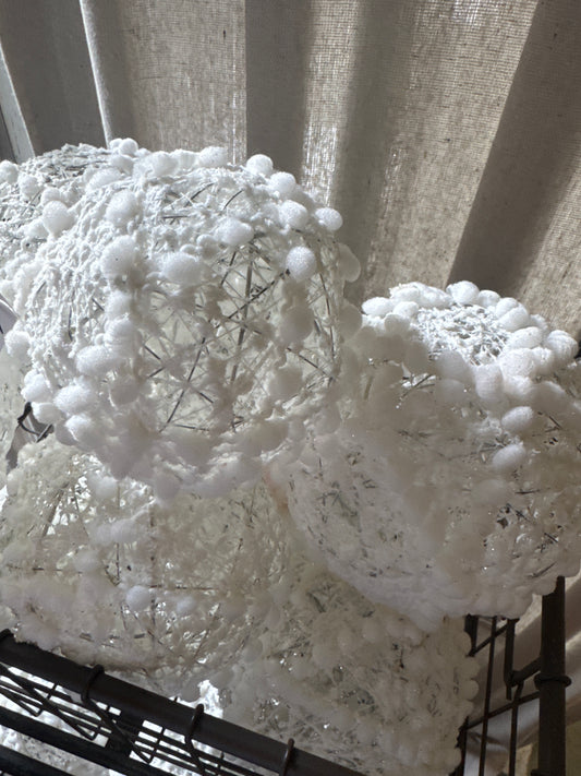 White Puff Orn
