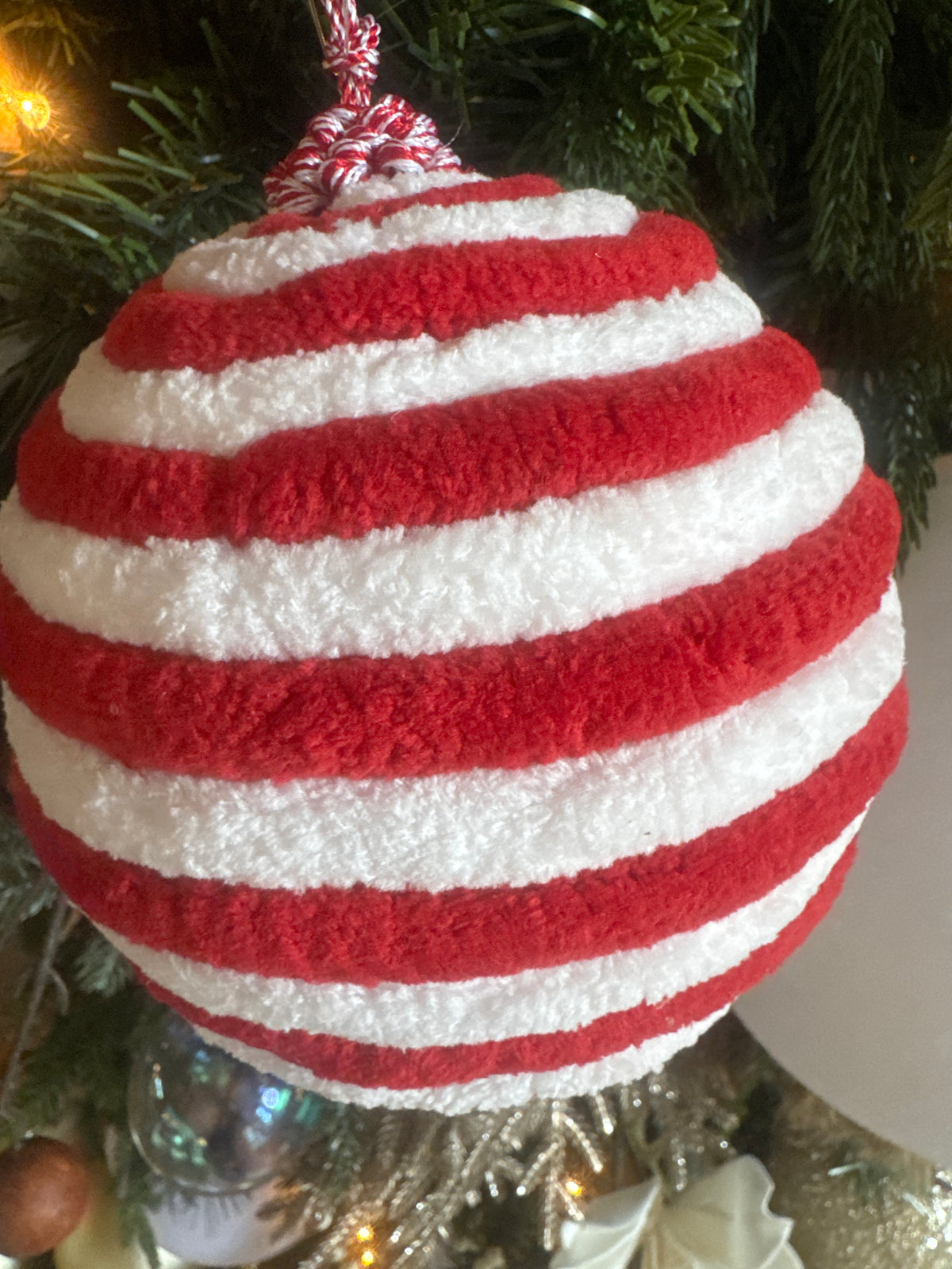Red White Chenille Orn