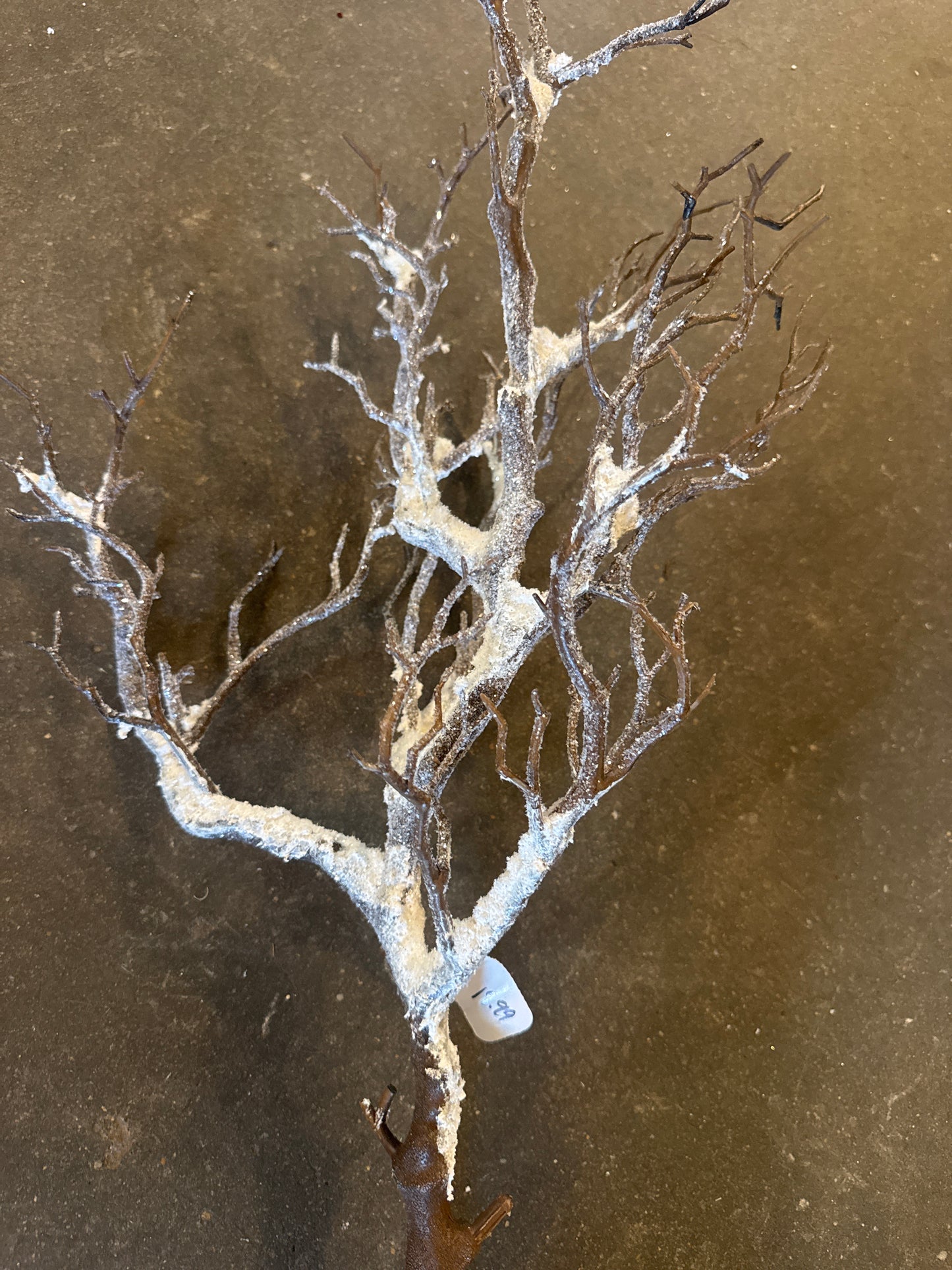 Snowy Branch Topper