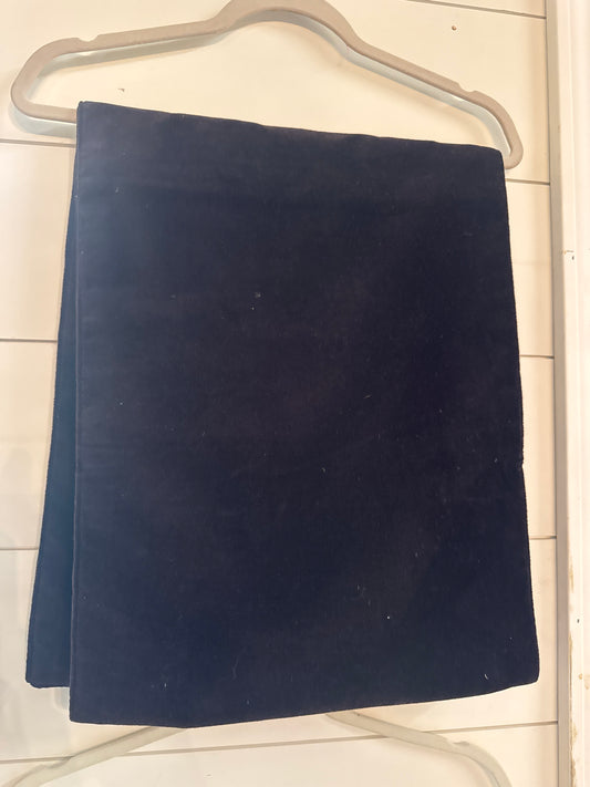 Black Velvet Runner