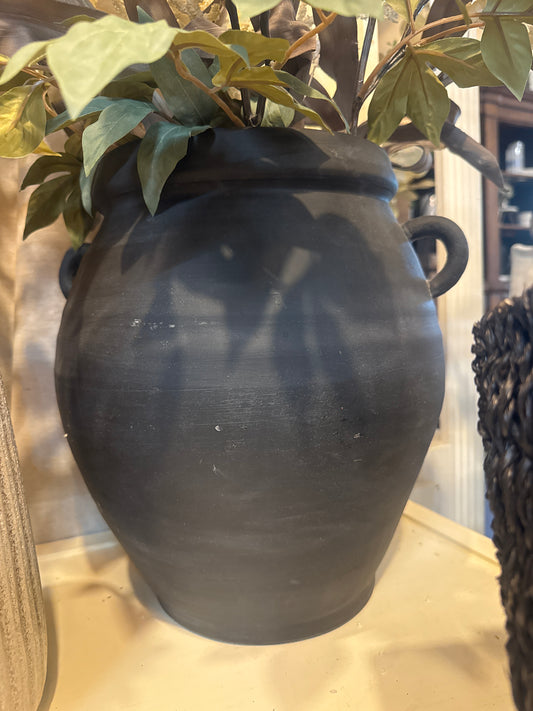 XL Black Pot