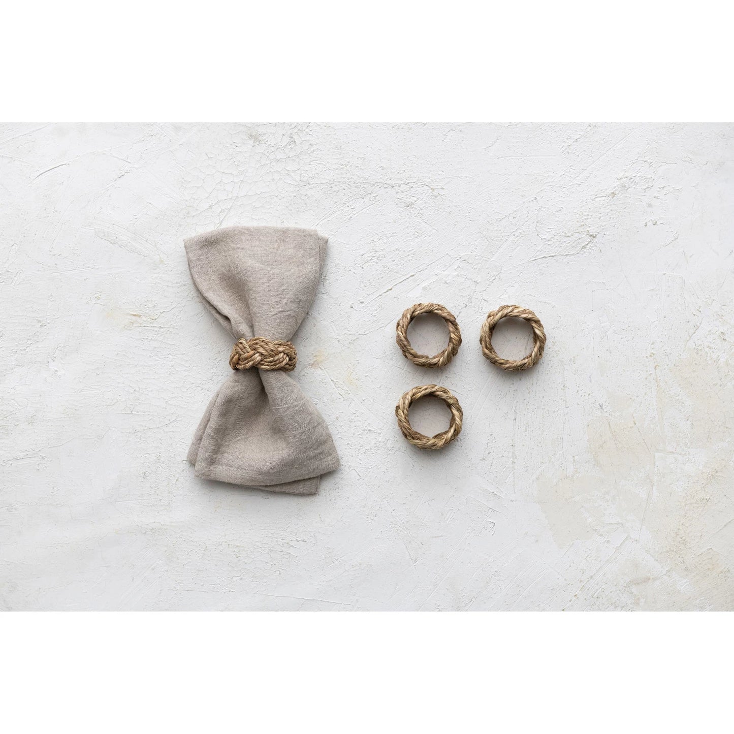 Round Seagrass Napkin Rings